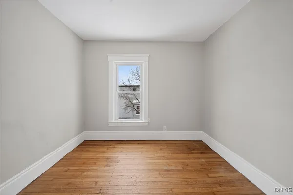 $2,300 | 330 West Ostrander Avenue, Syracuse, NY 13205