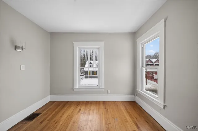 $2,300 | 330 West Ostrander Avenue, Syracuse, NY 13205