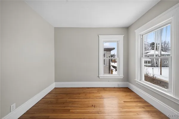 $2,300 | 330 West Ostrander Avenue, Syracuse, NY 13205