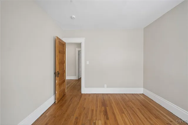 $2,300 | 330 West Ostrander Avenue, Syracuse, NY 13205