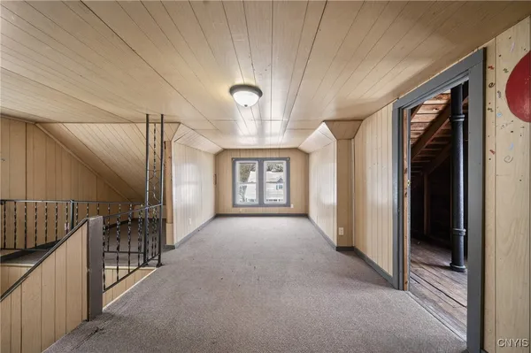 $2,300 | 330 West Ostrander Avenue, Syracuse, NY 13205