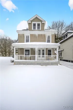 $2,300 | 330 West Ostrander Avenue, Syracuse, NY 13205
