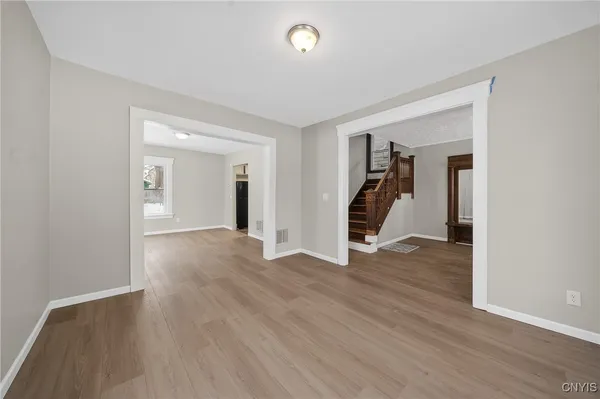 $2,300 | 330 West Ostrander Avenue, Syracuse, NY 13205