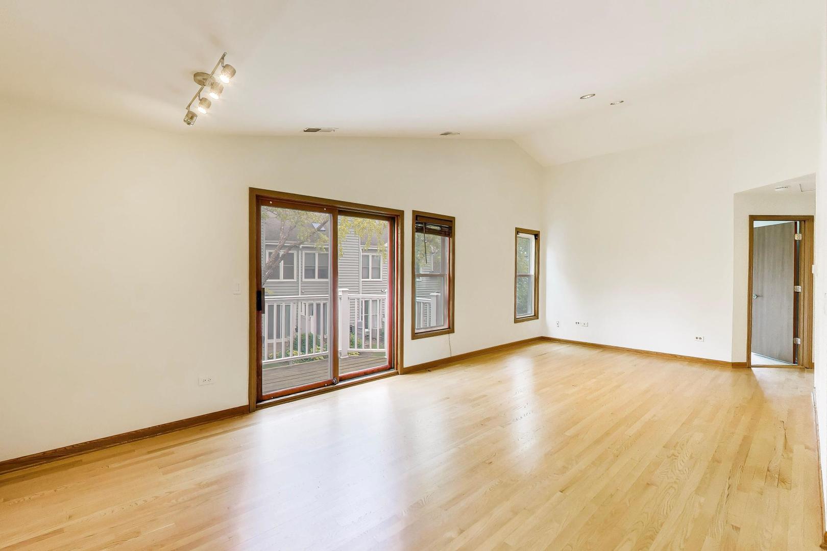 1951 Stillwater Road Arlington Heights, IL 60004 - Photo 7 of 30