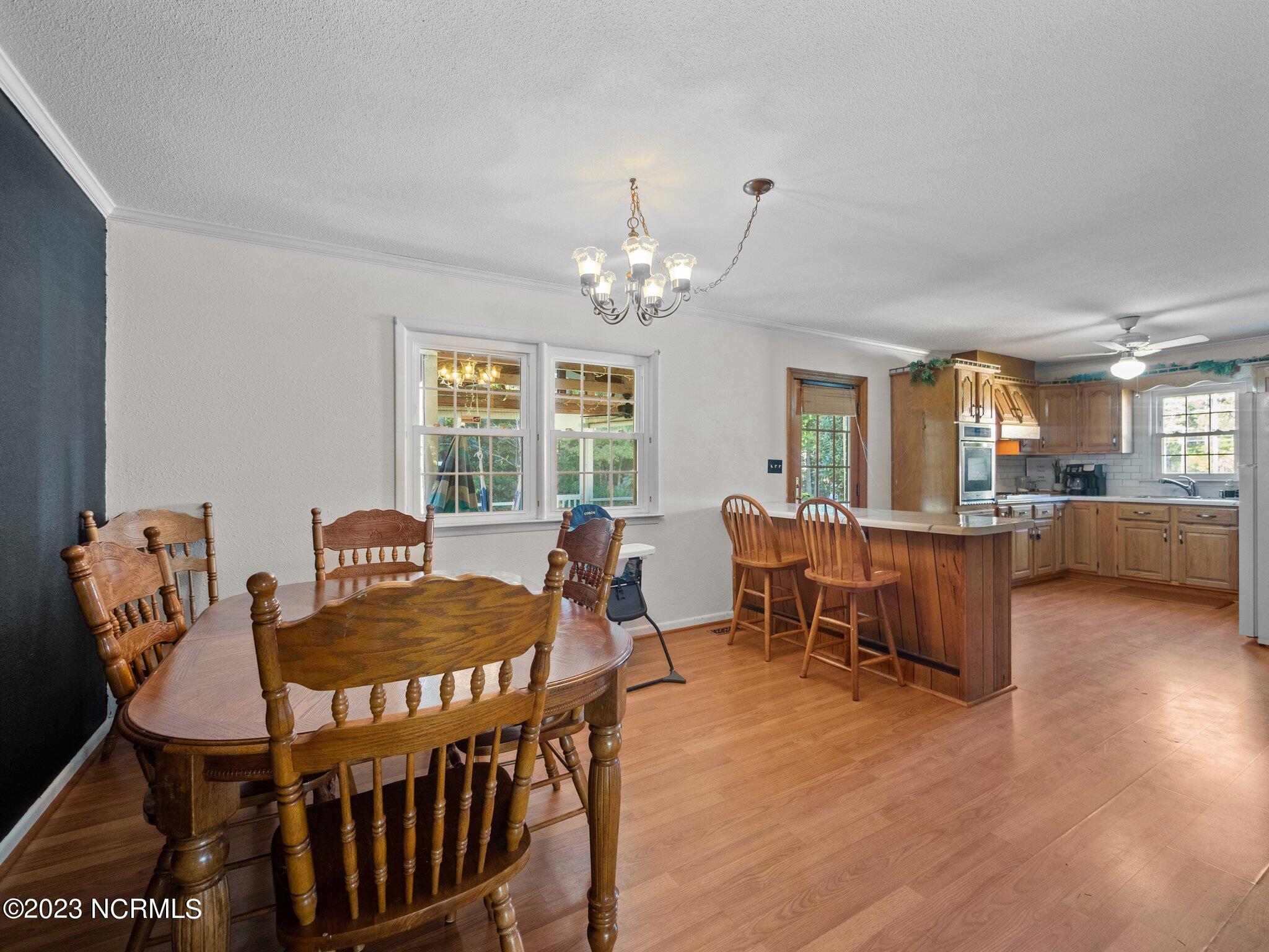 207 Pineview Road Jacksonville, NC 28546 - Photo 8 of 34 20-web-or-mls-M1B10971