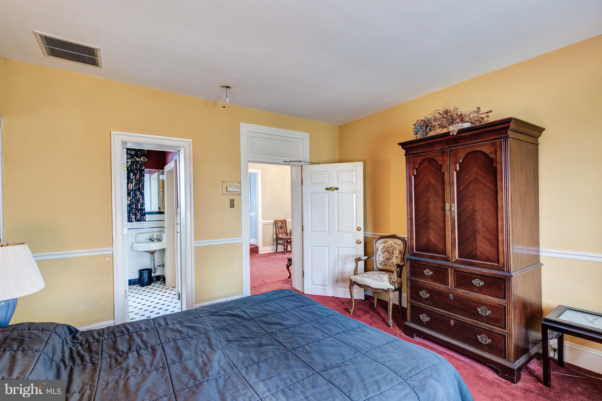 6000 Middleburg Road Keymar, MD 21757 - Photo 28 of 59 Manor's "Grenada" bedroom w/direct access to bath