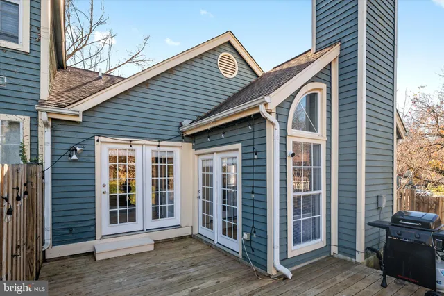 a view of a house with front door