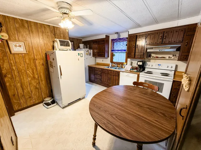 $275,000 | 18863 Highway 65, Goodland, MN 55742