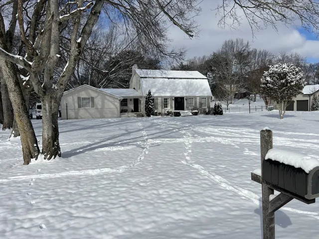 $1,095,000 | 2215 Creekside Lane, Franklin, TN 37064