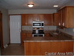 77 Celeste Court Springfield, IL 62703 - Photo 3 of 7