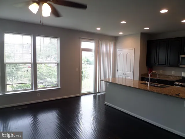 $3,200 | 43359 Polenta Terrace, Chantilly, VA 20152