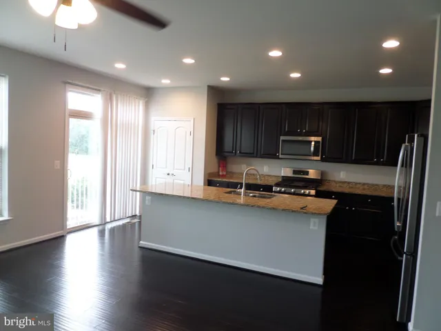 $3,200 | 43359 Polenta Terrace, Chantilly, VA 20152