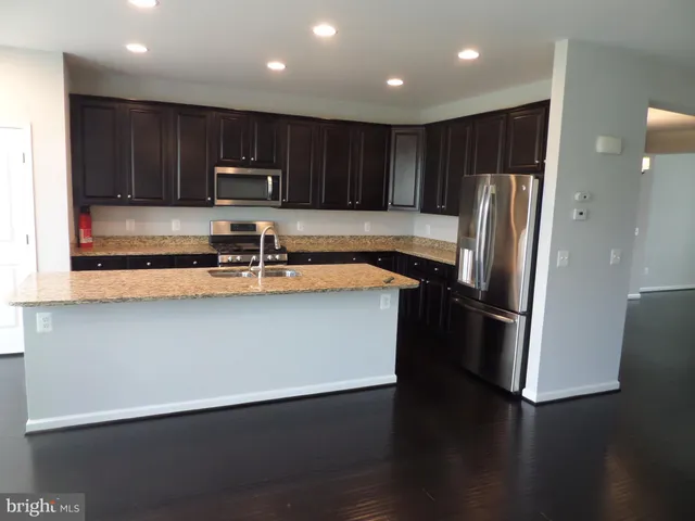 $3,200 | 43359 Polenta Terrace, Chantilly, VA 20152