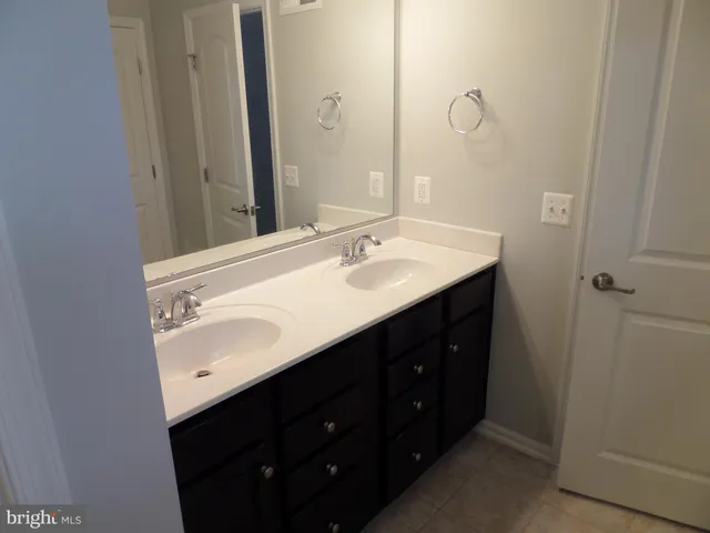 $3,200 | 43359 Polenta Terrace, Chantilly, VA 20152