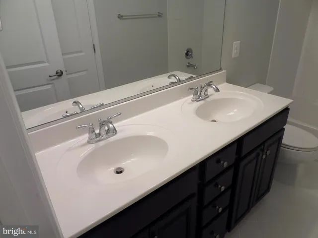 $3,200 | 43359 Polenta Terrace, Chantilly, VA 20152