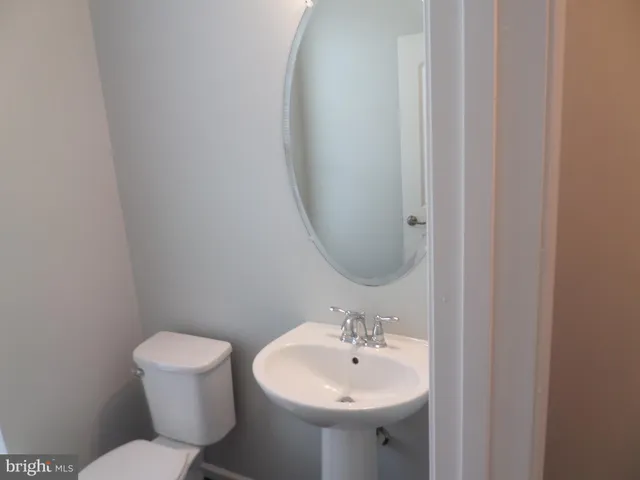 $3,200 | 43359 Polenta Terrace, Chantilly, VA 20152