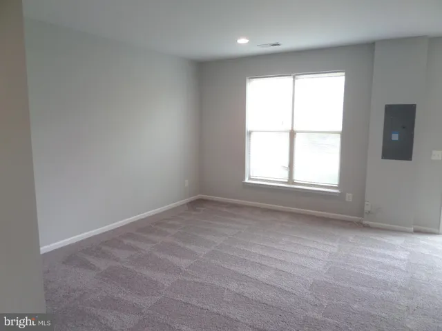 $3,200 | 43359 Polenta Terrace, Chantilly, VA 20152