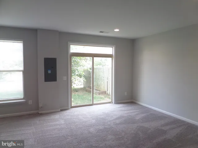 $3,200 | 43359 Polenta Terrace, Chantilly, VA 20152