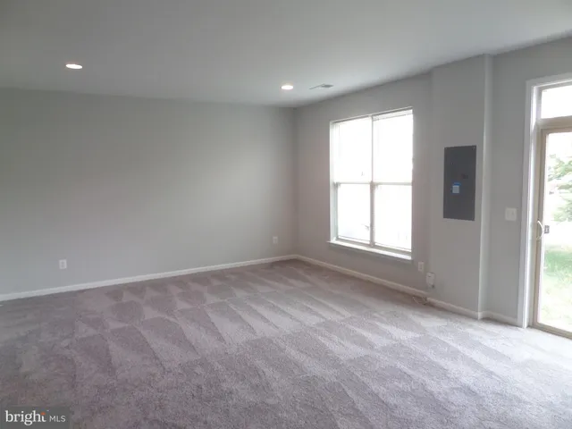 $3,200 | 43359 Polenta Terrace, Chantilly, VA 20152