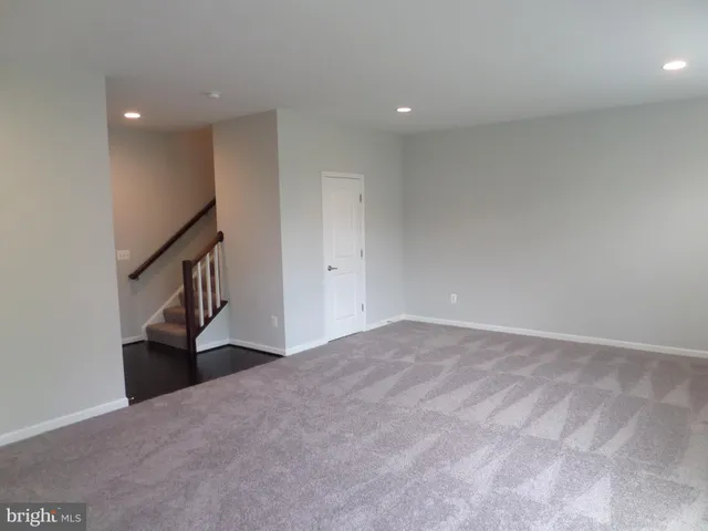 $3,200 | 43359 Polenta Terrace, Chantilly, VA 20152