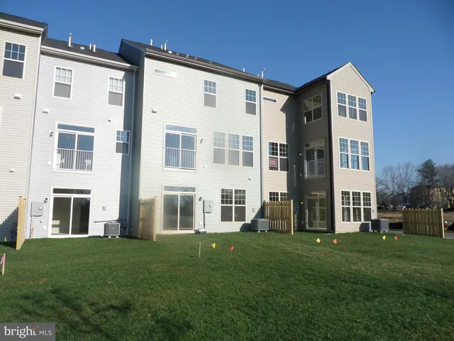 $3,200 | 43359 Polenta Terrace, Chantilly, VA 20152