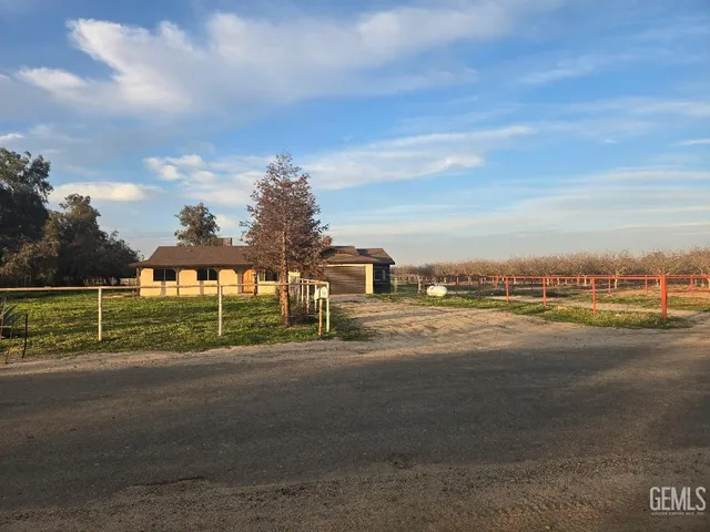 $489,999 | Undisclosed Address, Pixley, CA 93256