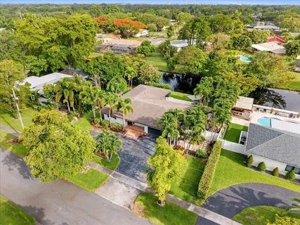$760,000 | 6250 Southwest 6th Street, Plantation, FL 33317