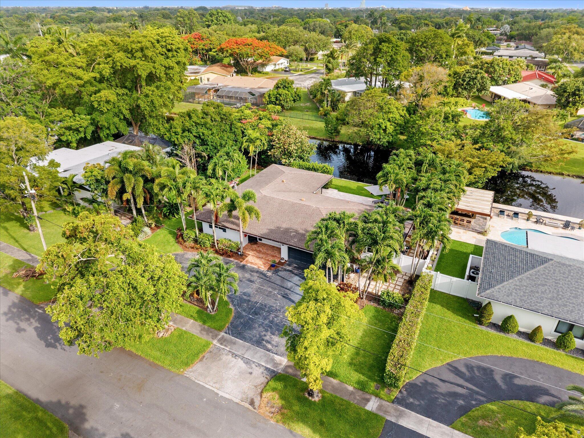 6250 Southwest 6th Street Plantation, FL 33317 - Photo 43 of 52 43-43