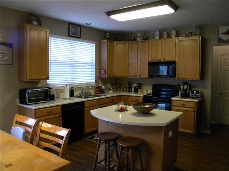 550 Paddock Road Greenwood, IN 46142 - Photo 5 of 18 Gallery Image 5