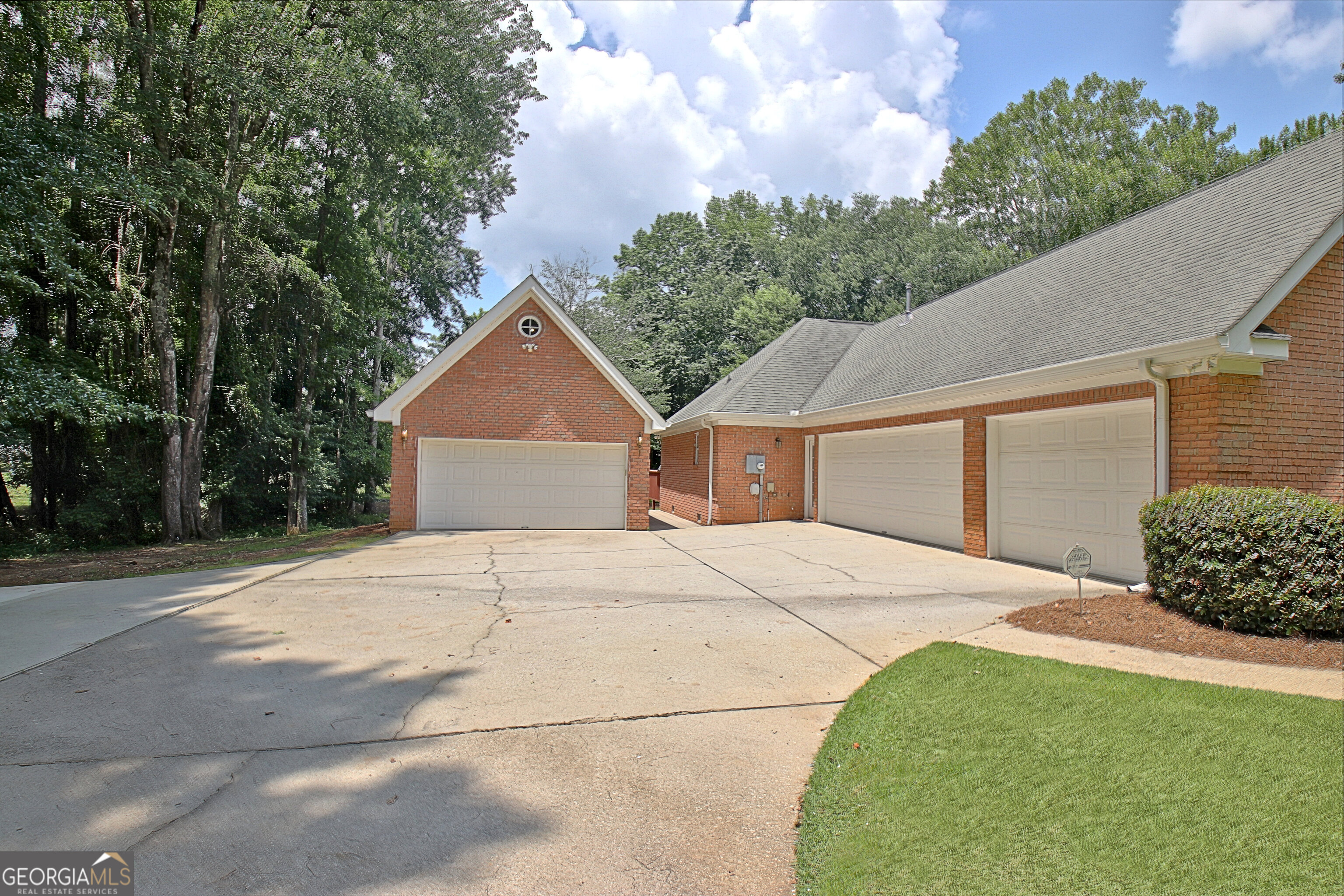 135 Pendleton Trail Tyrone, GA 30290 - Photo 7 of 74
