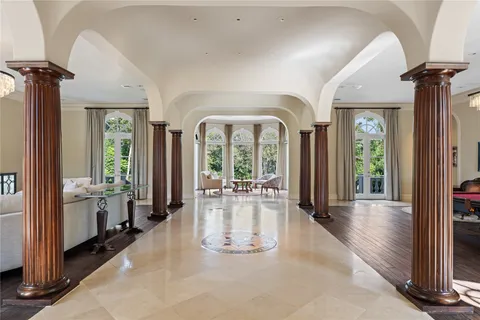 $4,025,000 | 26 Crestwood Drive, Houston, TX 77007
