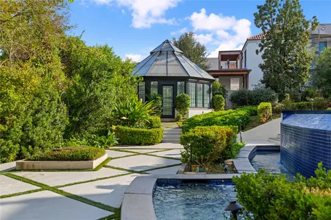 $4,025,000 | 26 Crestwood Drive, Houston, TX 77007