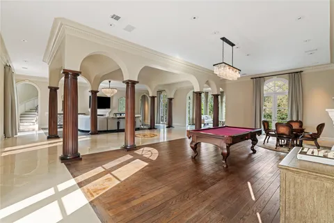 $4,025,000 | 26 Crestwood Drive, Houston, TX 77007