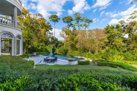 $4,025,000 | 26 Crestwood Drive, Houston, TX 77007