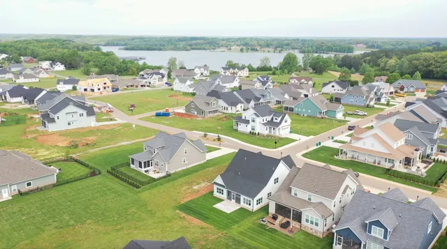 $2,750 | 504 River Watch Way, Winchester, TN 37398