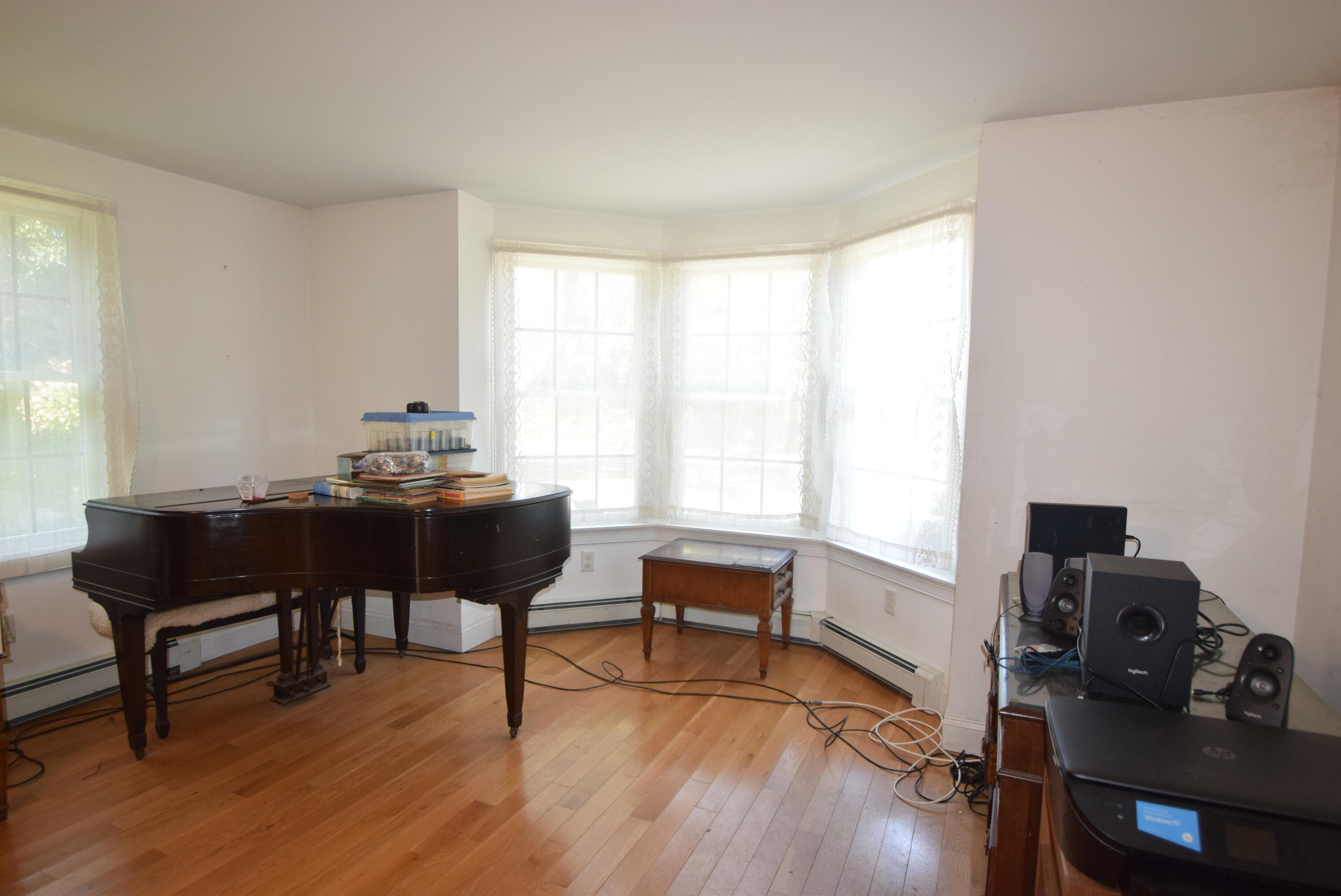 85 Old Duck Hole Road Orleans, MA 02653 - Photo 7 of 24 85ODH LR Apt1