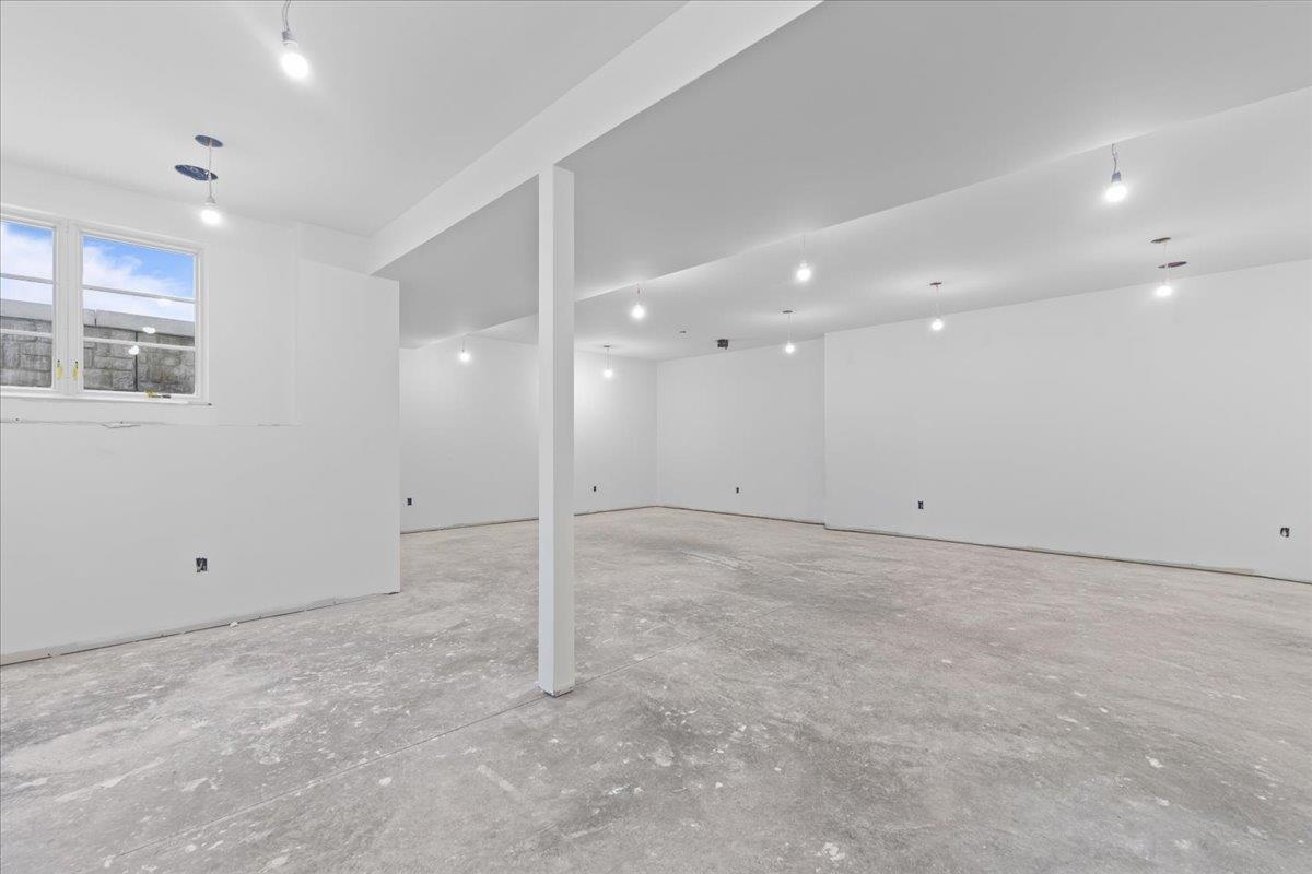 24 Rivers Edge Lane, Unit 2 Stowe, VT 05672 - Photo 18 of 47