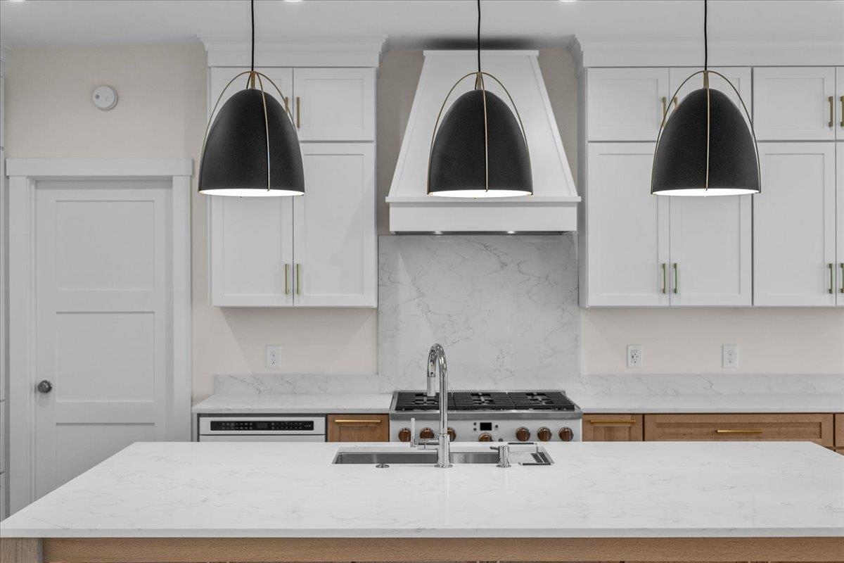 24 Rivers Edge Lane, Unit 2 Stowe, VT 05672 - Photo 23 of 47