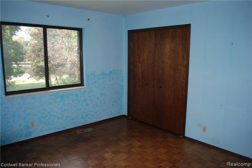 29800 Westgate Road Farmington Hills, MI 48334 - Photo 8 of 43