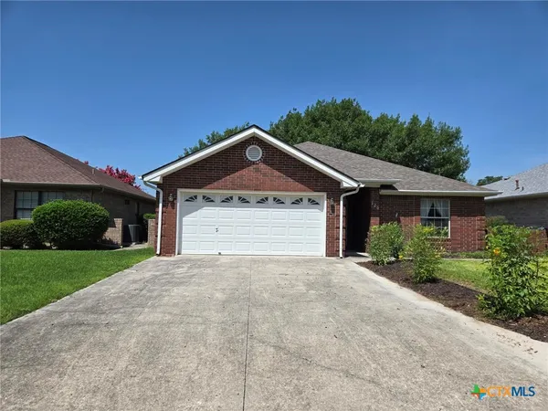 $1,675 | 120 Gardenridge Drive, Seguin, TX 78155