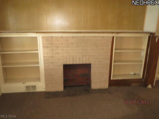 7611 Jameson Road Parma, OH 44129 - Photo 3 of 12