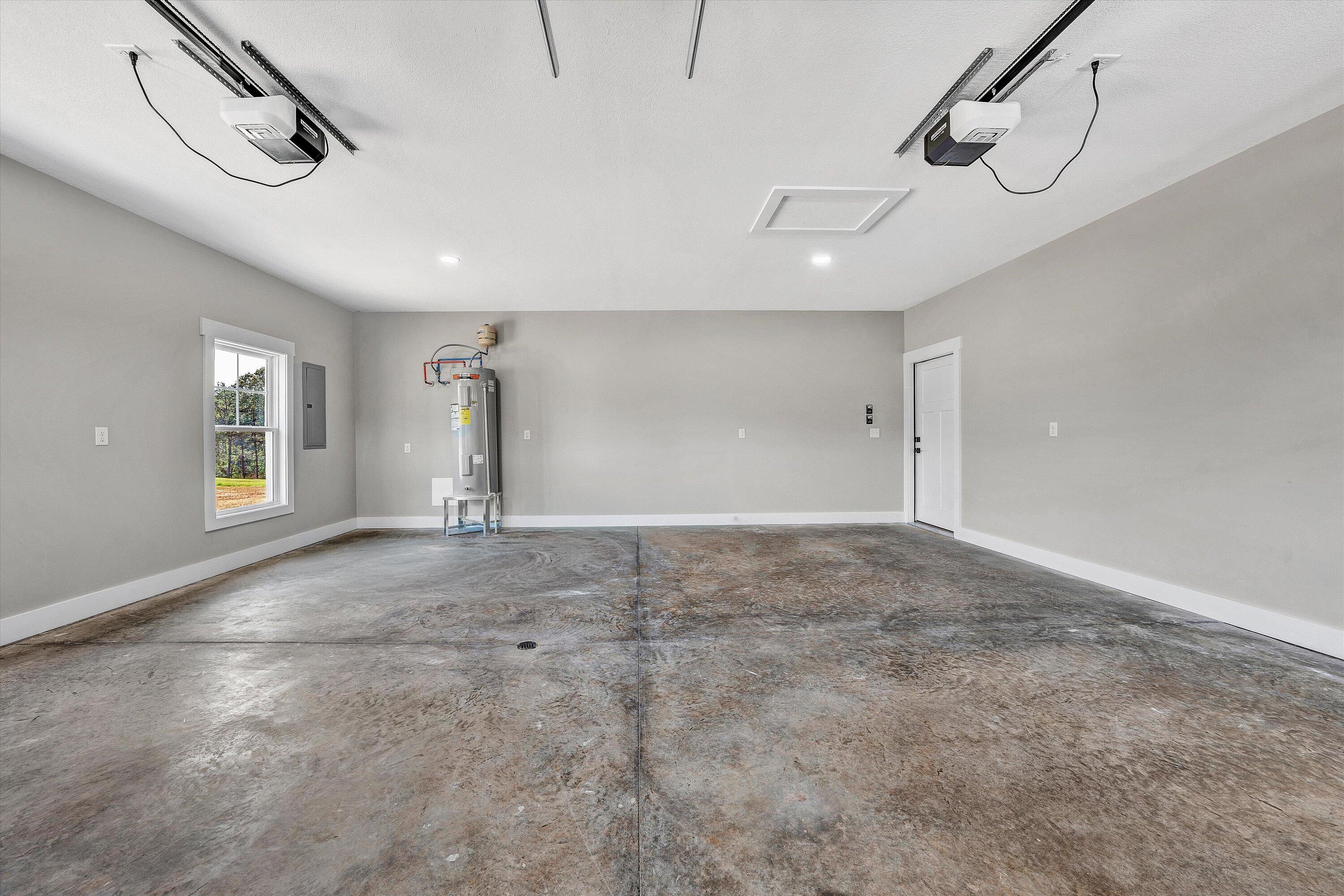 6450 Scruggs Road Moneta, VA 24121 - Photo 35 of 42 a view of empty room with windows and fan