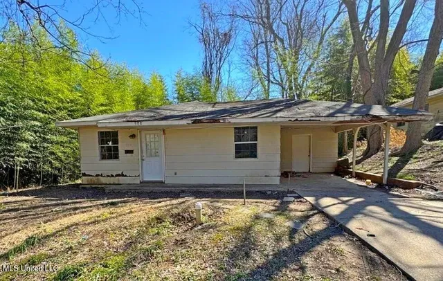 $19,900 | 908 Wabash Avenue, Vicksburg, MS 39183