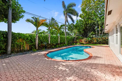 $1,300,000 | 4240 Northeast 22nd Terrace, Lighthouse Point, FL 33064