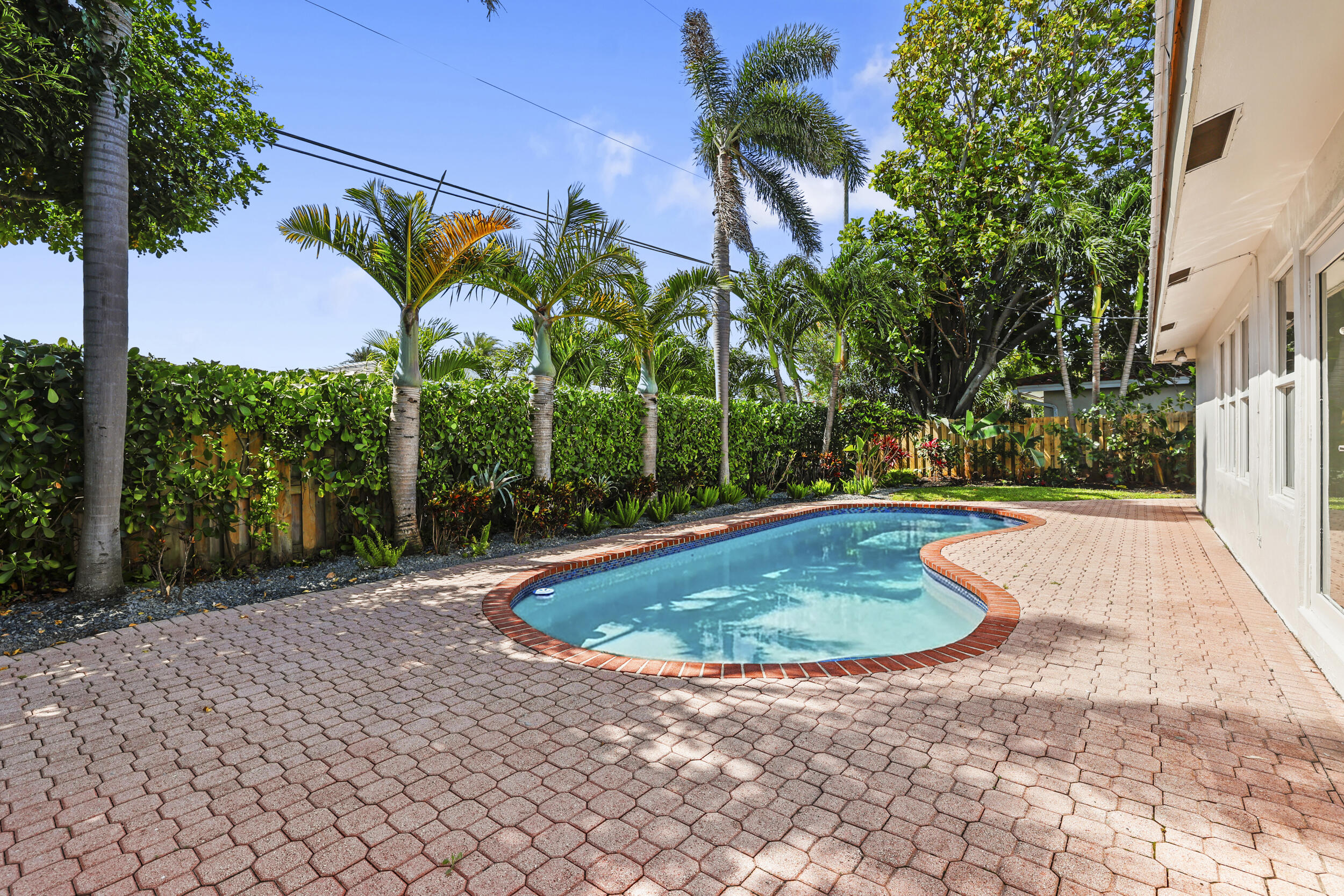 4240 Northeast 22nd Terrace Lighthouse Point, FL 33064 - Photo 42 of 54 43__62_2420