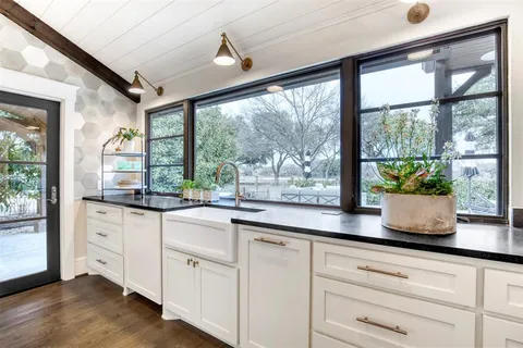 $2,500,000 | 5929 Club Oaks Drive, Dallas, TX 75248