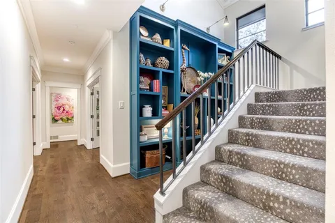 $2,500,000 | 5929 Club Oaks Drive, Dallas, TX 75248