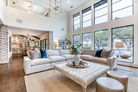 $2,500,000 | 5929 Club Oaks Drive, Dallas, TX 75248