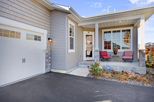 $530,000 | 6612 132nd Lane West, Savage, MN 55378