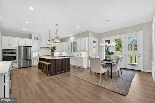 $2,599,900 | 309 Park Street Northeast, Vienna, VA 22180